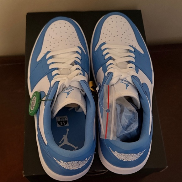 Air Joran 1 Low Golf - UNC - Picture 3 of 4